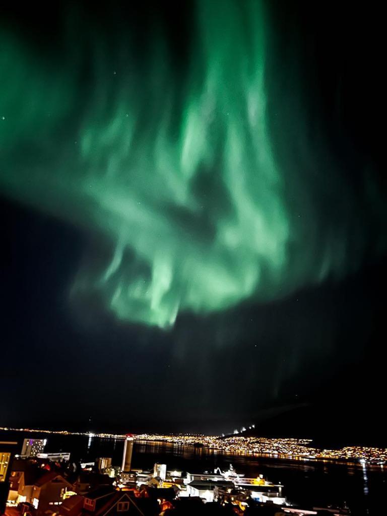 Tromso Skyline Sanctuary Apartamento Exterior foto
