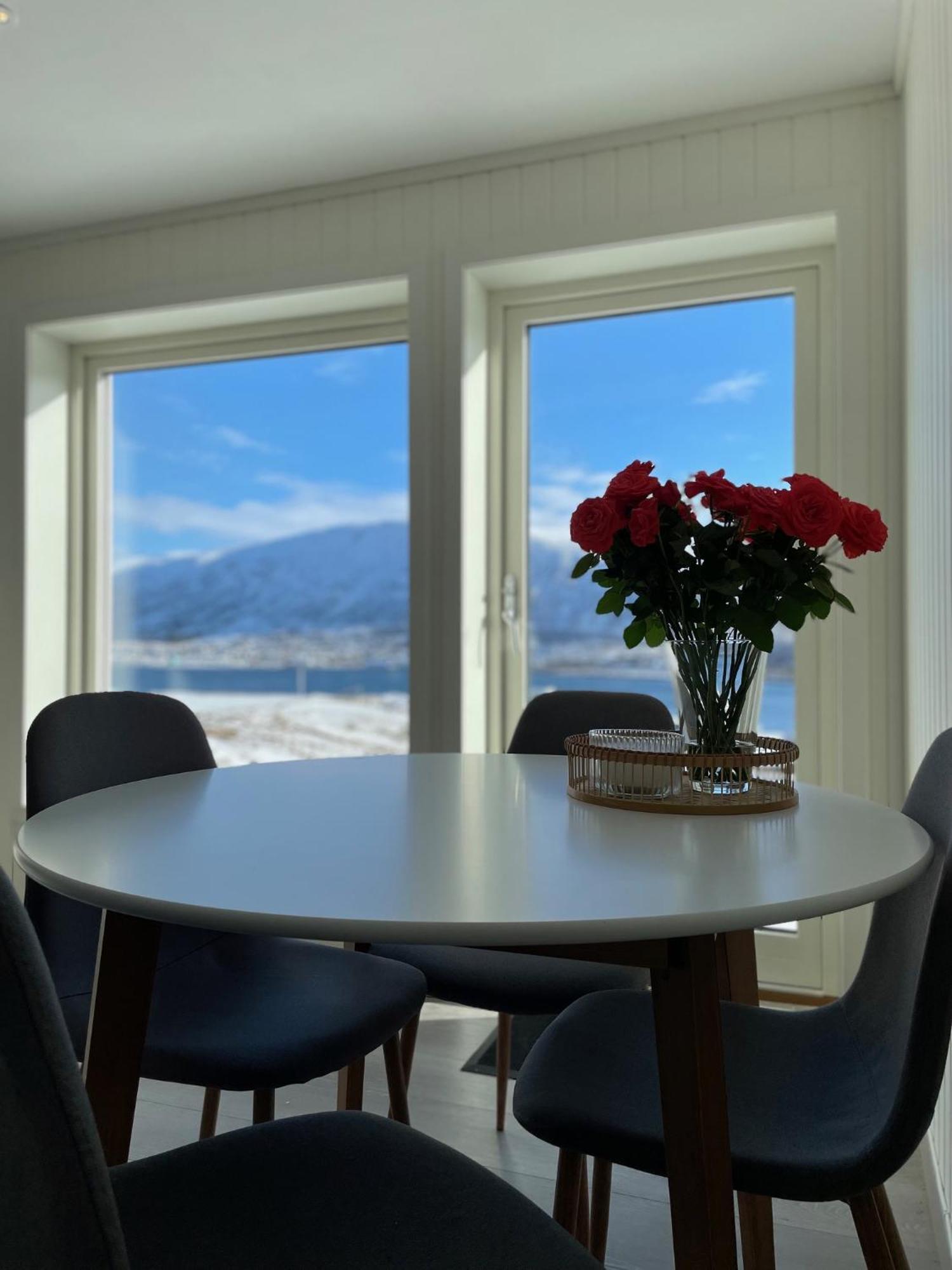Tromso Skyline Sanctuary Apartamento Exterior foto